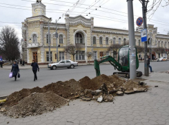 Пользователи соцсетей высмеяли новую «траншею» на бульваре Штефана чел Маре
