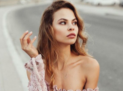 Секс-охотница на олигархов Настя Рыбка попыталась продаться американцам с компроматом на Трампа