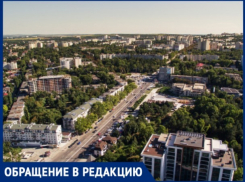 Кишиневцы: бывшая чиновница примарии проводит рейдерский захват дома в центре города