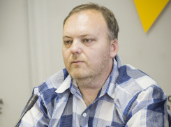 Букарский: под сенью Вашингтонского обкома Санду провоцирует всесторонний беспредел в Молдове
