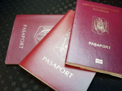 Задержаны преступники, изготовлявшие «из-под полы» румынские паспорта и отправлявшие молдаван на нелегальную работу в Чехии