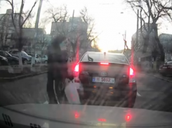 На волосок от смерти - в Кишиневе на дороге едва не погибли две женщины