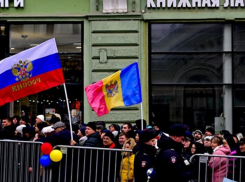 В Москве у посольства Молдовы образовались очереди избирателей  