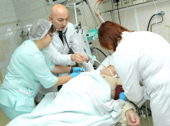 Молодые муж с женой и их трехлетний ребенок получили тяжелое отравление угарным газом в Бендерах