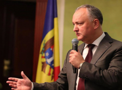 Молдова откроет на выборах 150 участков в России вместо восьми, - Додон