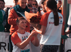 Юноша предложил любимой стать его женой на финише Кишиневского марафона 