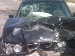 Три пассажира получили травмы в жесткой аварии в пригороде Кишинева