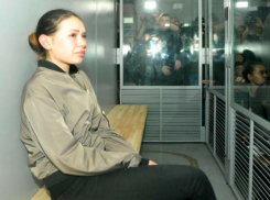 Сбившая 11 человек мажорка Зайцева устроила истерику в СИЗО и побрезговала тюремными котлетами