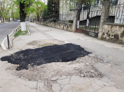 «Обидно»: жители Кишинева возмутились жутким видом асфальта от Сильвии Раду