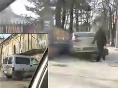 Водители пострадали в жестком столкновении автомобилей Mitsubishi и Citroen на столичном перекрестке