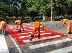 Удивительное преображение пешеходных переходов показала столичная примэрия