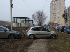 Автохама-грязефоба высмеяли жители Кишинева