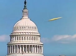 Пролетевший над Капитолием в прямом эфире новостей НЛО напугал американцев