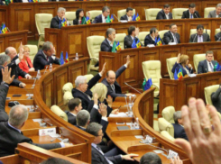 Большинство депутатов парламента Молдовы отказались принять закон об индексации пенсий 