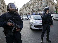 Два вооруженных нападения были совершены одновременно в Лондоне и Брюсселе 