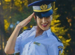 Самую сексуальную пограничницу Румынии обнаружили на границе с Молдовой