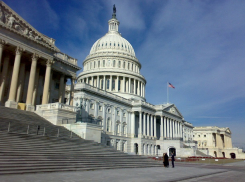 «Сражаться до последнего молдавана»: Конгресс США грубо вмешался в отношения Молдовы с Россией