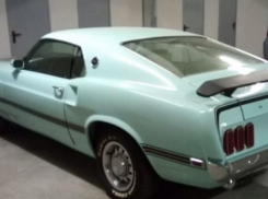 На одной из подземных стоянок Кишинёва «засветился» очень редкий ретро-суперкар 