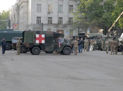 Американская военная техника заняла площадь Великого национального собрания в Кишиневе