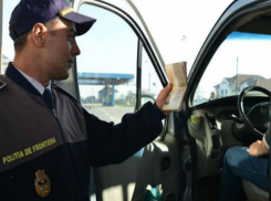 Молдаванин попытался провезти в автобусе Кишинев - Лондон фальшивые документы