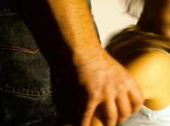 В Теленештском районе 8-летнюю девочку изнасиловал сосед