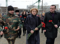 Социалисты возложили цветы на Мемориале «Сыновьям Родины - Вечная память» в память о погибших в Афганской войне