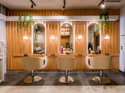 Маникюр с риском: в Молдове все еще используют лаки, запрещенные в ЕС