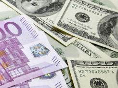 Курс валют - евро снова дорожает