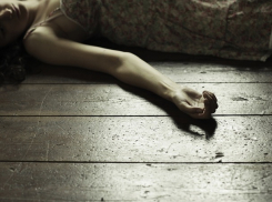 Мертвую дочь обнаружила женщина, вернувшаяся из Кишинева в Ниспорены