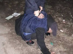С риском для жизни и под угрозой ножа отстоял свой автомобиль житель Бельц 