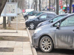 Изменения в законодательстве - водителей обяжут оставлять пешеходам как минимум полтора метра