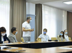 Ион Чебан - друг молодежи: генпримар принял участие в Муниципальном молодежном форуме