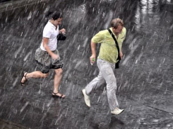 Желтый уровень метеопасности был объявлен в Молдове из-за надвигающихся ливней 