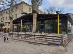 Кишинев продолжают очищать от незаконно размещенных объектов