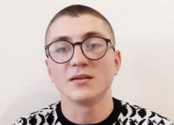 Перед молдавским геем-солдатом рекомендуют извиниться