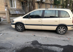 И фургон не украли, и другие авто повредили - в центре Кишиневе едва не произошла кража 