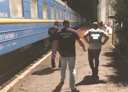 Группировку проводников задержали за поставку контрабанды из Кишинева в Бухарест
