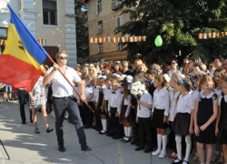 Школьные линейки должны длиться не более 45 минут