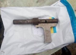 Маленький мальчик застрелил из пистолета двухлетнюю сестру