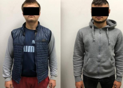 Житель Кишинева обнаружил утром свою машину без боковых зеркал