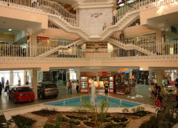 Как будут работать коммерческие центры и торговые точки после вступления в силу новых ограничений