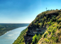 Молодая женщина пропала без вести на экскурсии в монастырь Цыпово