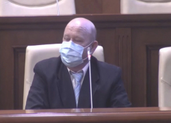 В Молдове наступило двоевластие: Санду и ВСМ отказались подчиняться решению парламента