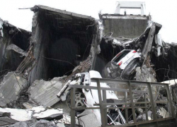 Удар стихии обрушил мост в Генуе, много погибших: сделано заявление о гражданах Молдовы