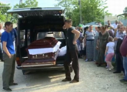 Семья застреленного в Ниспоренах 39-летнего мужчины обвиняет районных прокуроров в коррупции - шокирующие подробности