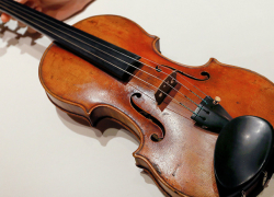 Скрипачка из Молдовы Александра Конунова поделилась подробностями инцидента в аэропорту Кишинева