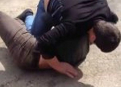 Агрессивный мужчина ударил осколком бутылки приятеля в шею в Тирасполе