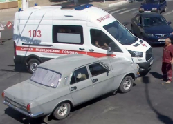 Врач пострадал в столкновении "скорой" с "Волгой" в Тирасполе