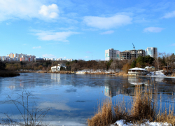 В шаге от трагедии: две школьницы 11 и 12 лет провалились под лед