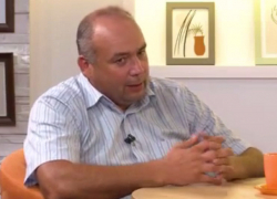 Усатый в сложном положении, у него не сходится геополитическая карта, - Чуря 